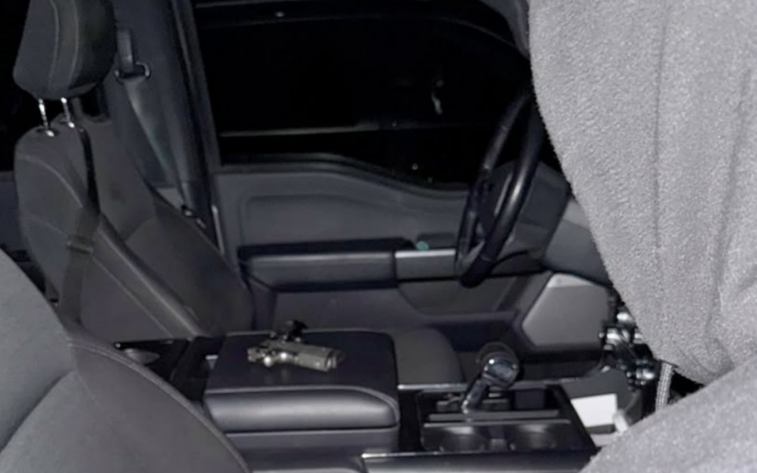 La Policía de Las Cruces advierte: Dejar armas en vehículos aumenta el riesgo comunitario