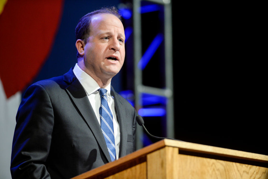 Jared Polis Solicita $10 Millones para Asistencia Alimentaria Durante el Cierre del Gobierno Federal en Colorado