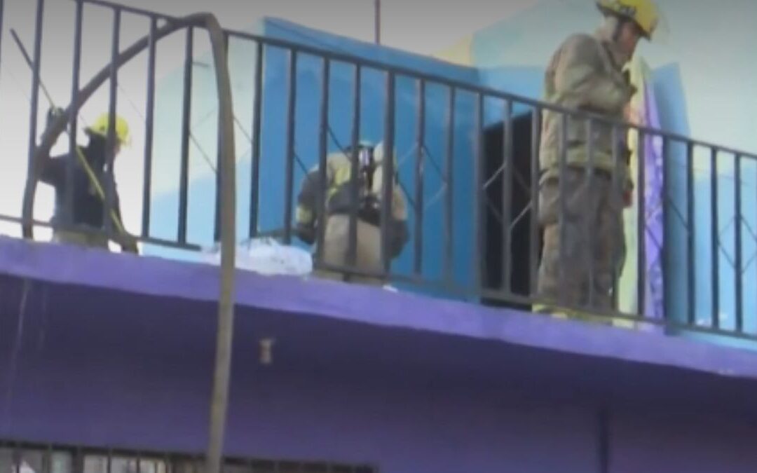 Incendio en Torreón: Cuerpos de Emergencia Rescatan a Adulta Mayor en Riesgo