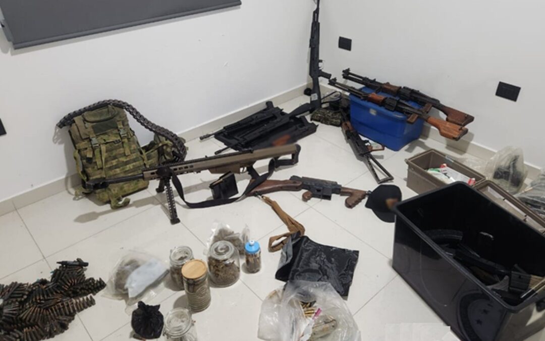 Detienen a seis y aseguran 34 explosivos en operativo de seguridad en Culiacán