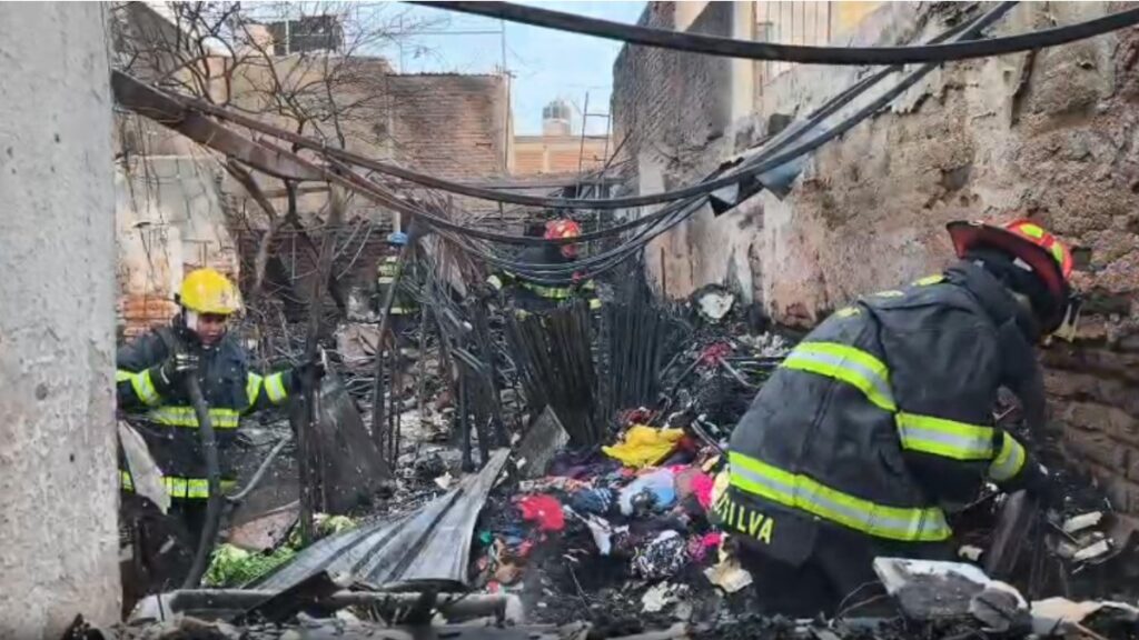 Incendio en Tonalá: Fuego consume casa y termina con la vida de 3 perritos