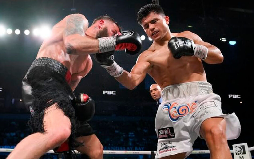 Cinturón campeón de Crawford a Canelo Álvarez ahora en manos del Toro Reséndiz