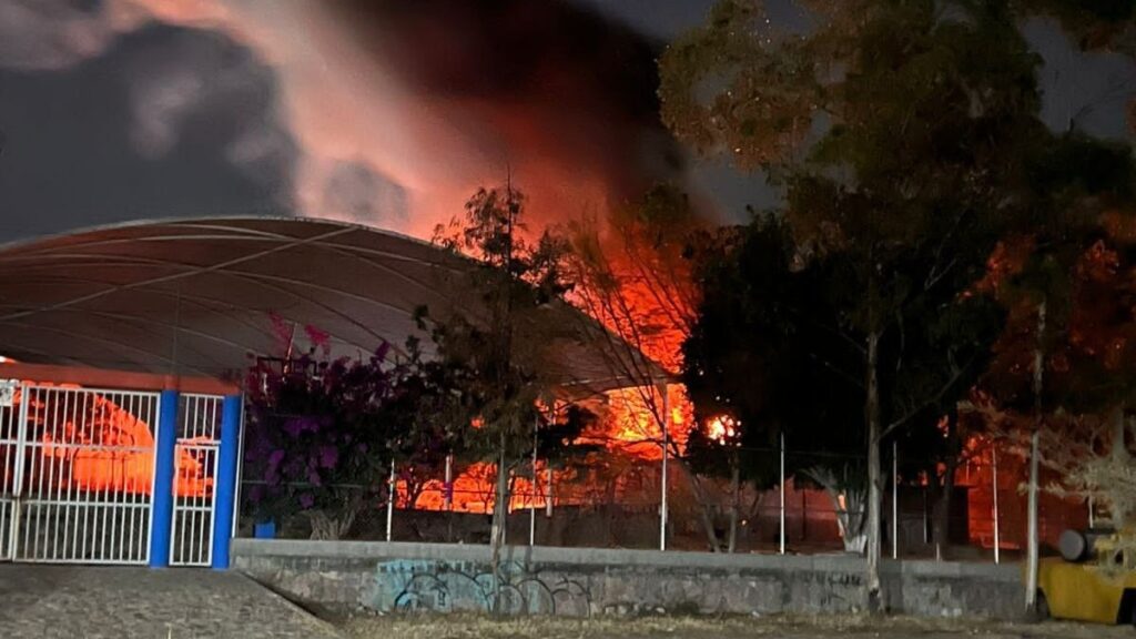 Incendio en Guanajuato: Aula de SABES Sauceda Sufre Pérdida Total