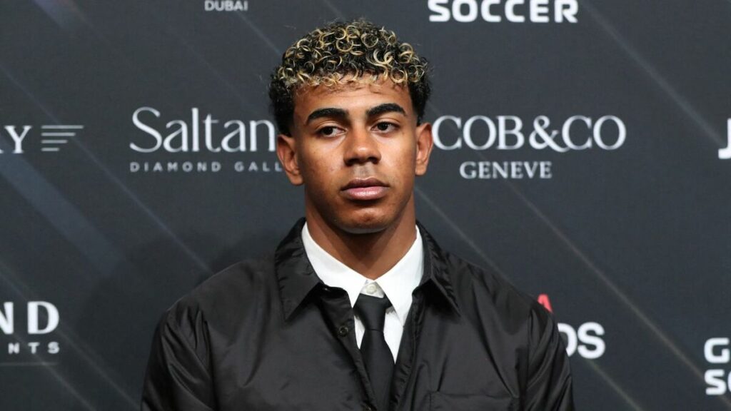 Lamine Yamal se pierde su primer entrenamiento del año con el Barcelona