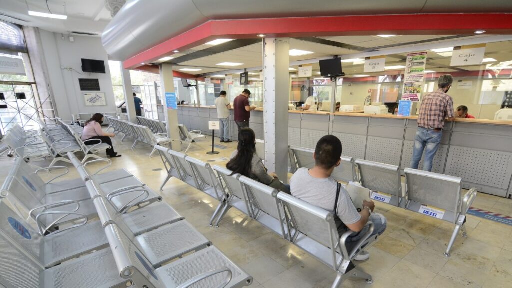 Fallas en el Servicio Predial en Guadalajara: Caos en el Primer Día de Pagos