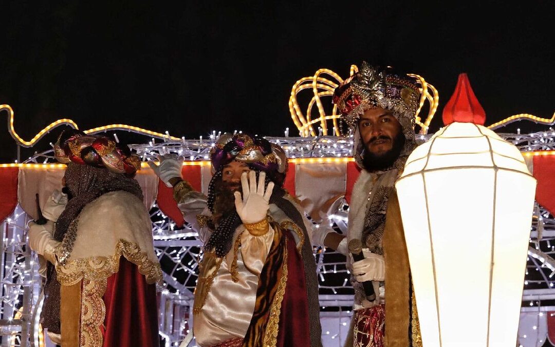 Descubre cómo disfrutar del desfile de los Reyes Magos en Puebla: rutas y restricciones de calles
