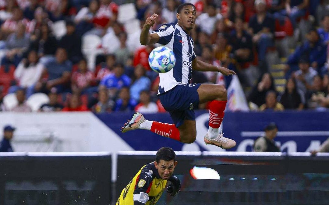 Anthony Martial Brilla en Rayados: Su Primer Gol en la Copa Pacifica