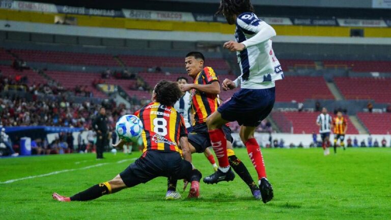 Carlos Fierro se pierde el Clausura 2026 por lesión de ligamentos