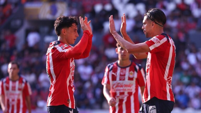 Chivas Brillan en la Copa Pacífica: Medalla de Bronce tras una Pretemporada Motivadora