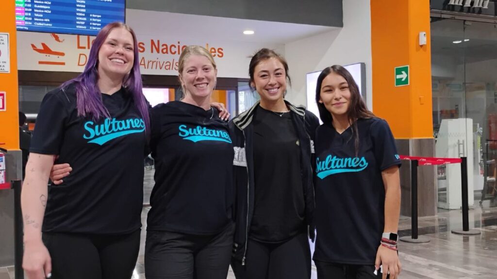 Refuerzos de Sultanes Femenil ya en Tampa Bay: Nuevas Jugadoras y Manager se Presentan