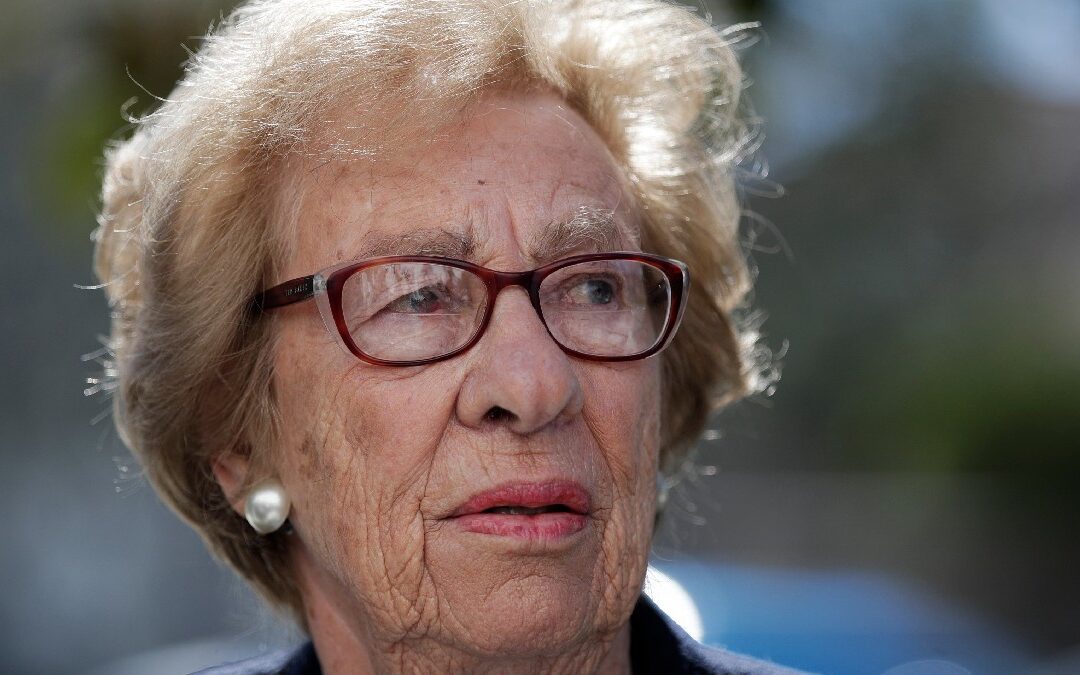 Murió Eva Schloss, la hermanastra de Ana Frank y sobreviviente de Auschwitz a los 96 años