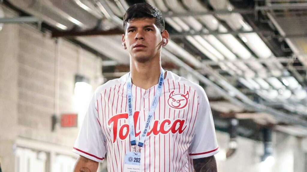 Pumas Avanza en el Fichaje de Robert Morales Tras Negociaciones con Toluca