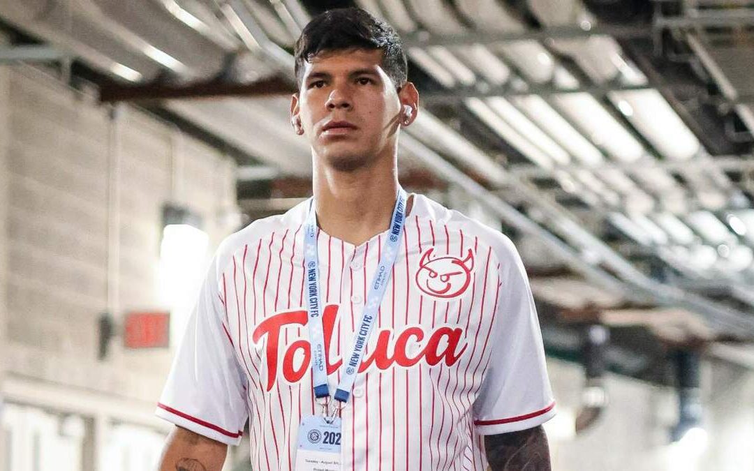 Pumas Avanza en el Fichaje de Robert Morales Tras Negociaciones con Toluca