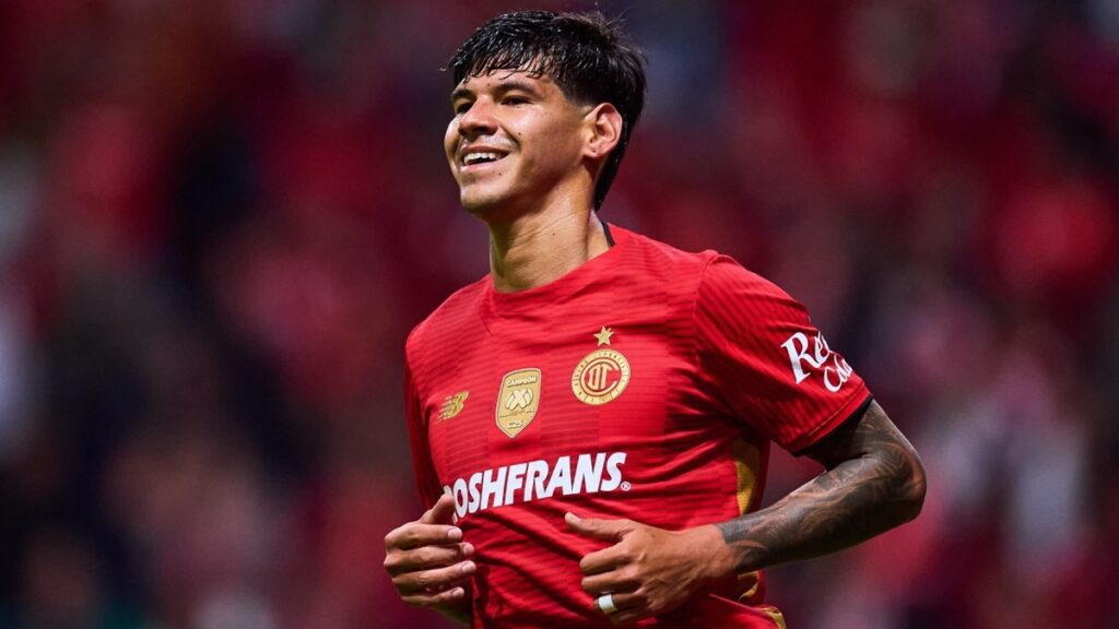 Robert Morales Entrena con Normalidad en Toluca a Pese a la ‘Novela Deportiva’