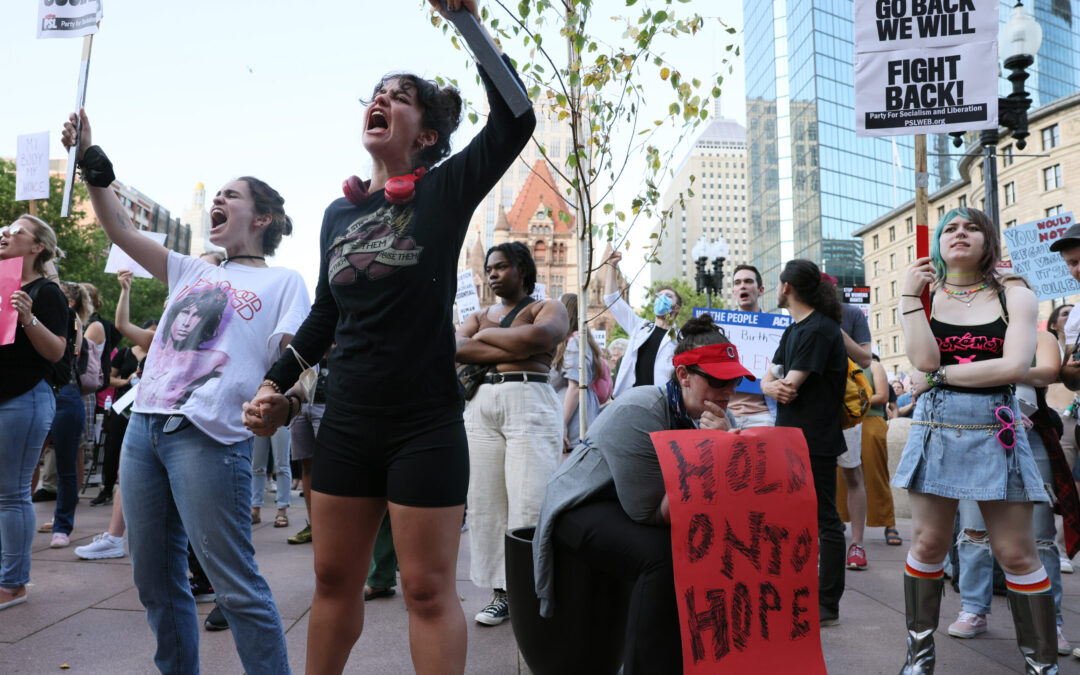 Protestas estudiantiles en Wichita exigen un alto a las acciones de ICE