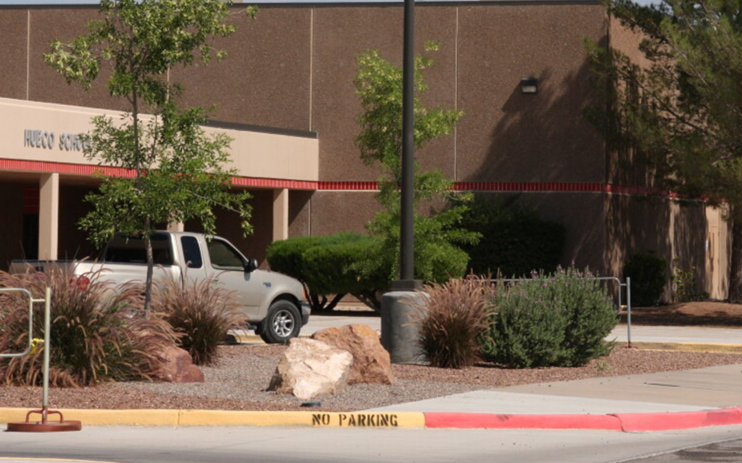 Escuela Primaria de El Paso Activa Protocolo de Seguridad por Olor Inusual y Humo Azul