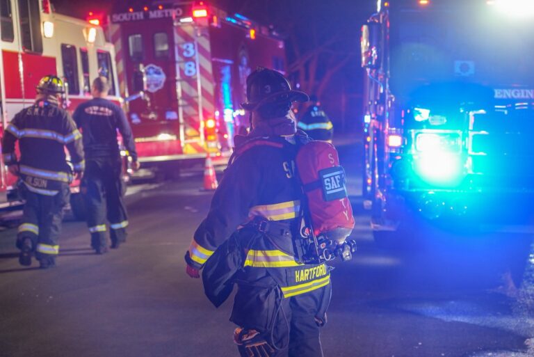 Cinco nadadores expuestos a ácido muriático en la piscina de Greenwood Village: Evacuación y atención médica