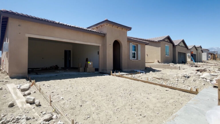 Aumenta la Asequibilidad de la Vivienda en Riverside y en California en 2025