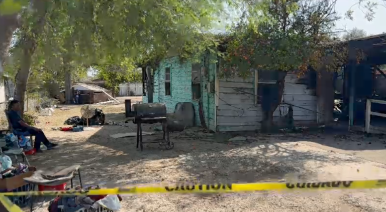Incendio en Edinburg: Bomberos Salvan a Todos los Ocupantes de Vivienda en Llamas