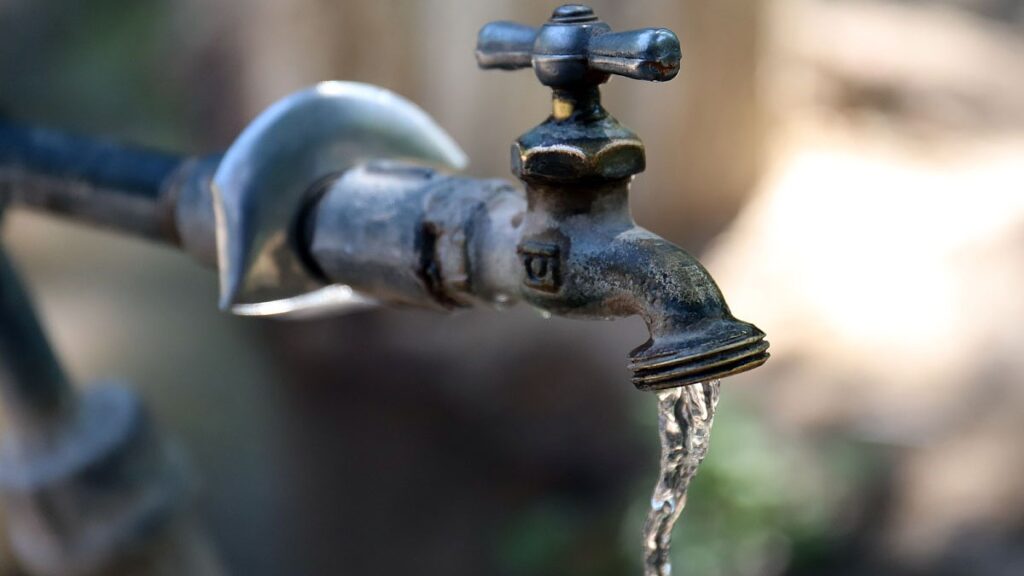 Cortes de agua temporales durante la madrugada por trabajos de infraestructura