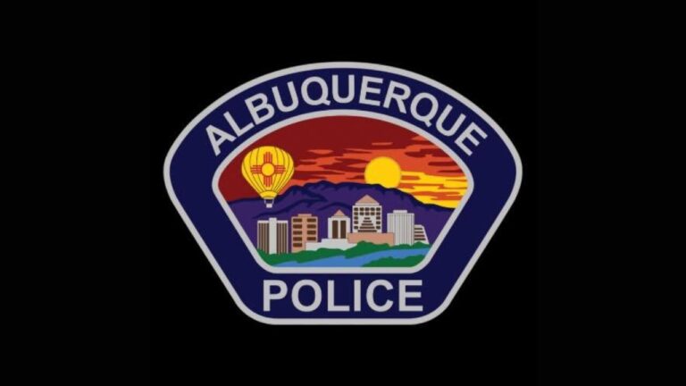Acusan a una madre en Albuquerque bajo la Ley Bennie tras disparo accidental de su hijo de 14 años